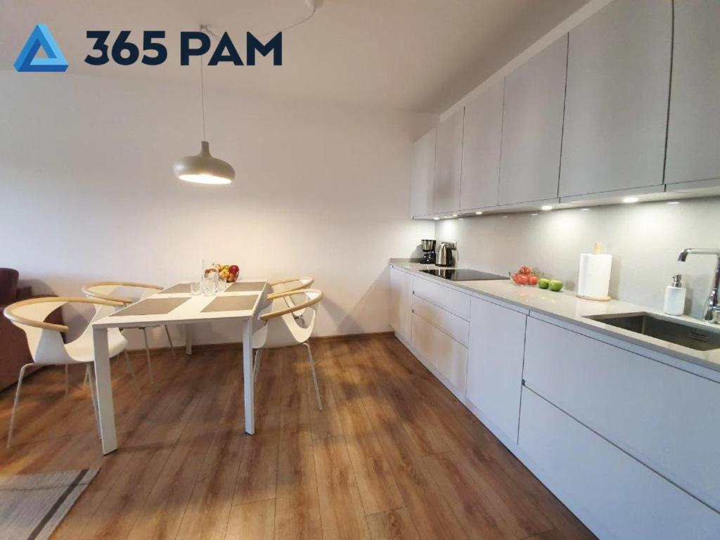 Apartament Z Basenem Polanki Park - 365Pam Kolberg Exterior foto